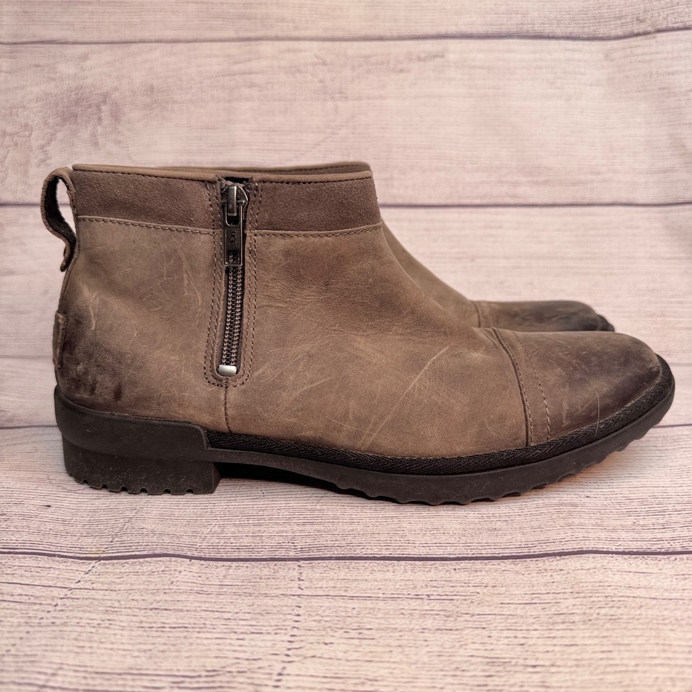 UGG Brown Leather Waterproof sz 7.5 Ankle Boots Dual Zip Cap Toe Block Heel FLAW